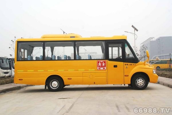 少林牌SLG6720XC4Z型小學(xué)生專(zhuān)用校車(chē)